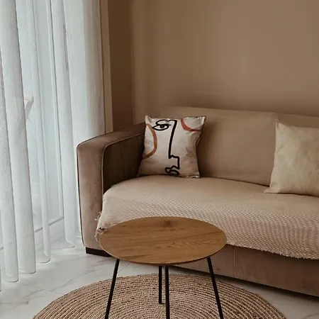Apartment Cozy 50m From The Beach